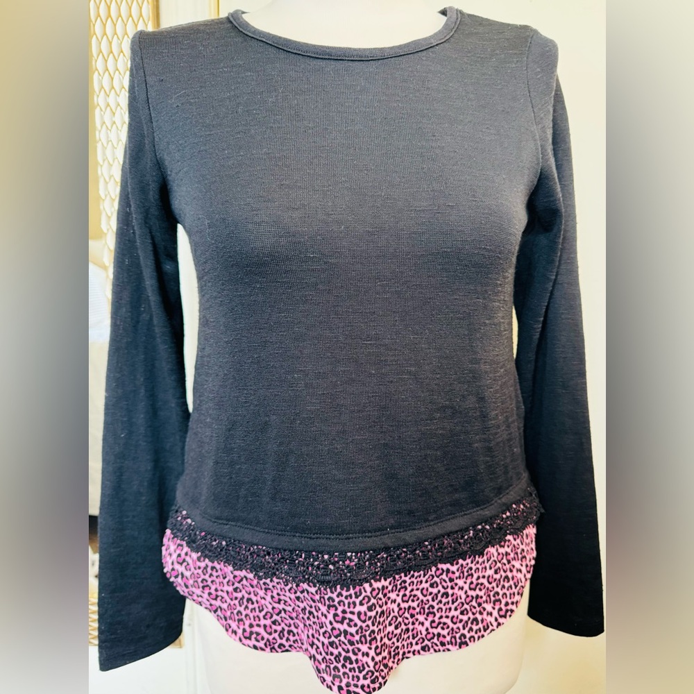 ❗️4x$20❗️Blouse, Top. long Sleeves pink and black